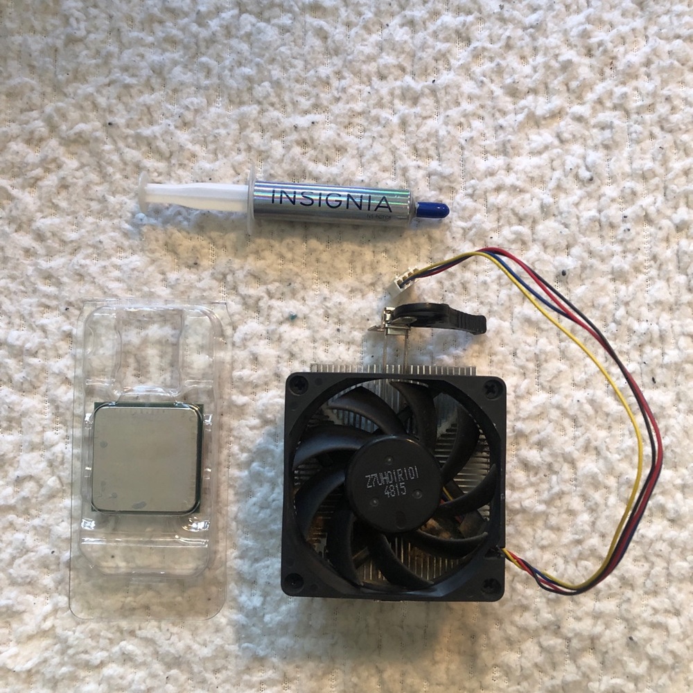 Used AMD FX-Series FX-6300 CPU and AMD Z7UH01R101 4815 CPU Cooling Fan Heatsink